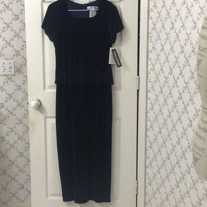 Jessica Howard Evening Vintage Dark Navy SZ L One Piece Layered Maxi Dress NWT.